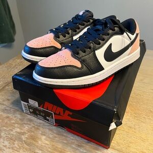 Nike Air Jordan 1